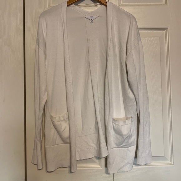 Cardigan - Picture 2 of 4